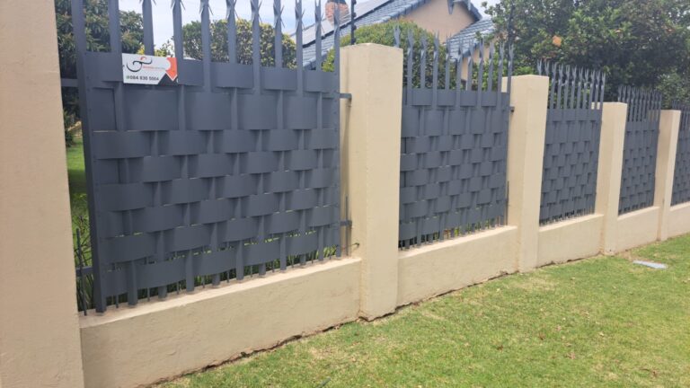 palisade fencing