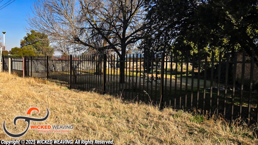 61.5m Black Palisade & Gate Weave Meyerton