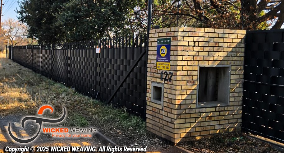 61.5m Black Palisade & Gate Weave Meyerton