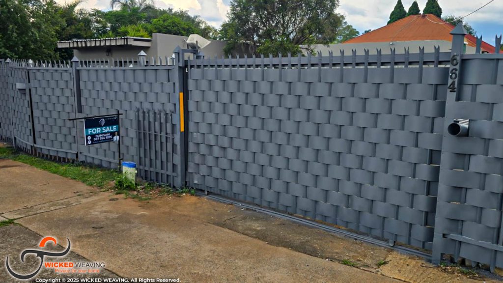 21m Slate Grey Palisade Weaving in Gezina