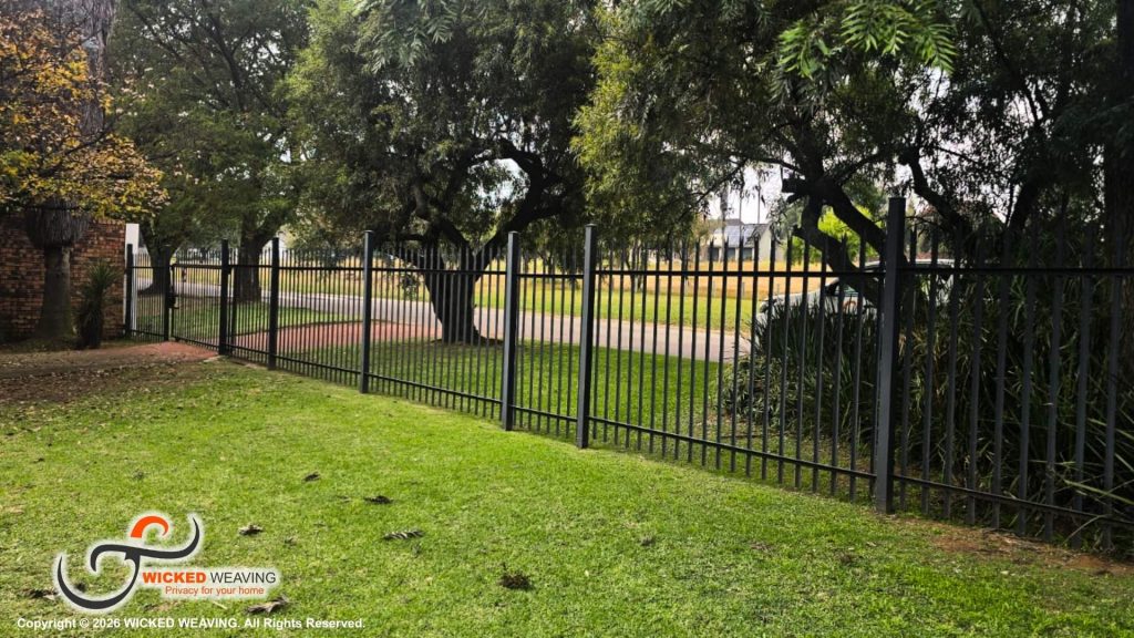 Charcoal Palisade Weaving Installation in eMalahleni (Witbank)