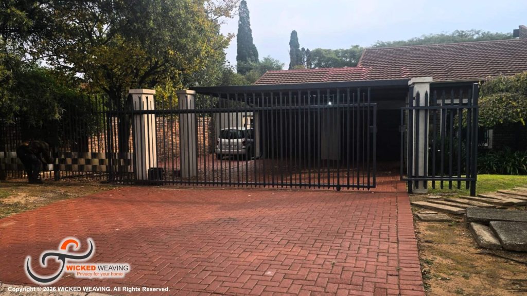 Charcoal Palisade Weaving Installation in eMalahleni (Witbank)