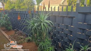 20m Charcoal Palisade Weaving in Alberton, Gauteng