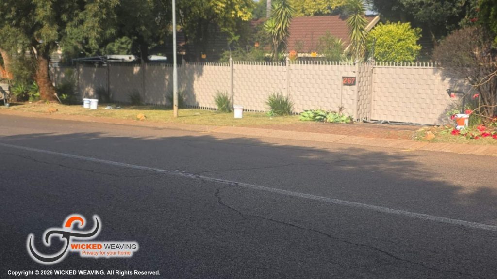 35m Sable Palisade Weaving and 26m Palisade Painting Completed in La Montagne, Pretoria