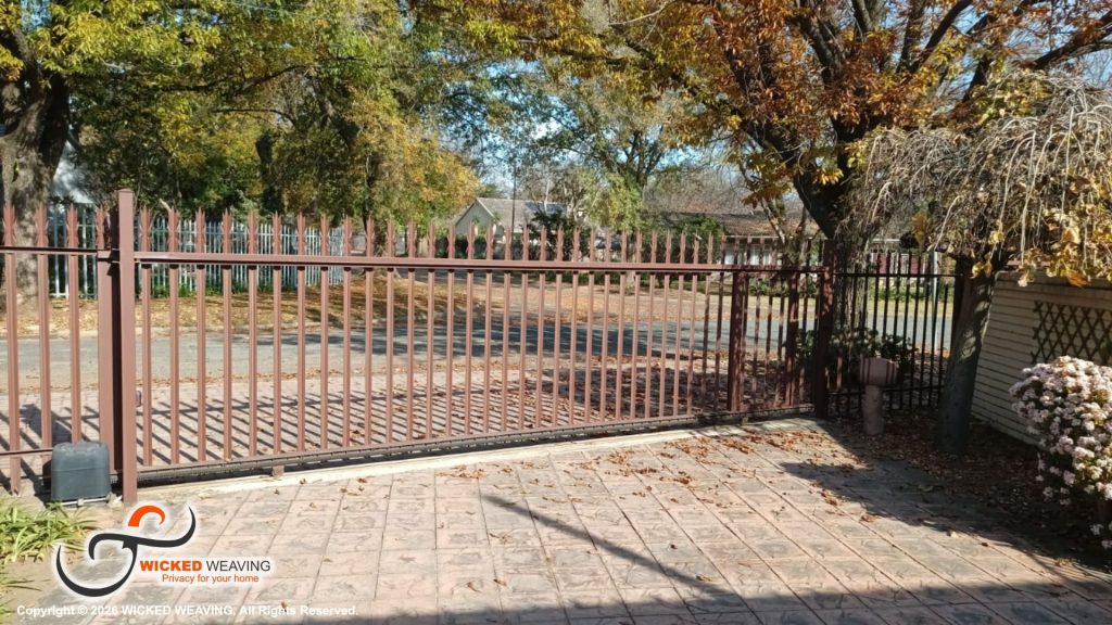 30m Terracotta Palisade Weaving Installation in Sasolburg