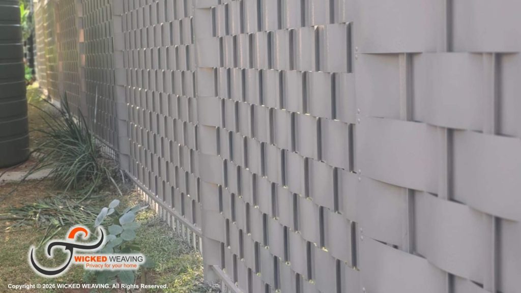 35m Sable Palisade Weaving and 26m Palisade Painting Completed in La Montagne, Pretoria