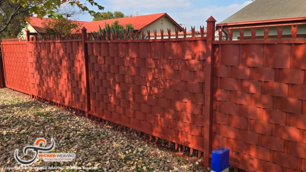 20m Terracotta Palisade Weaving Installation in Moreleta Park