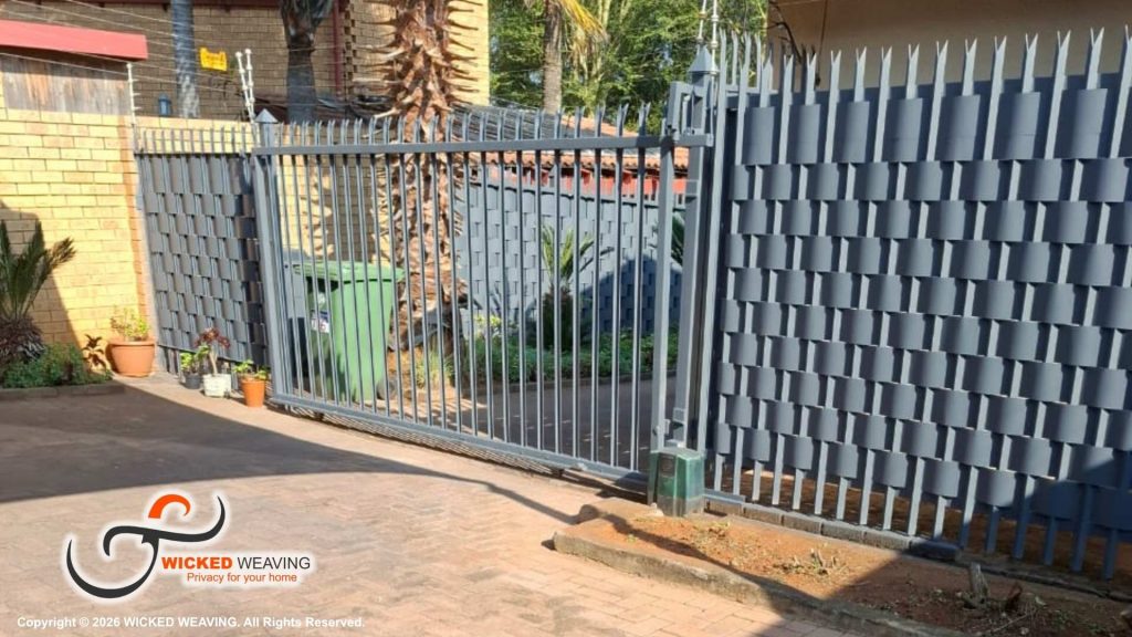 25m Slate Grey Palisade Weaving in Faerie Glen, Pretoria