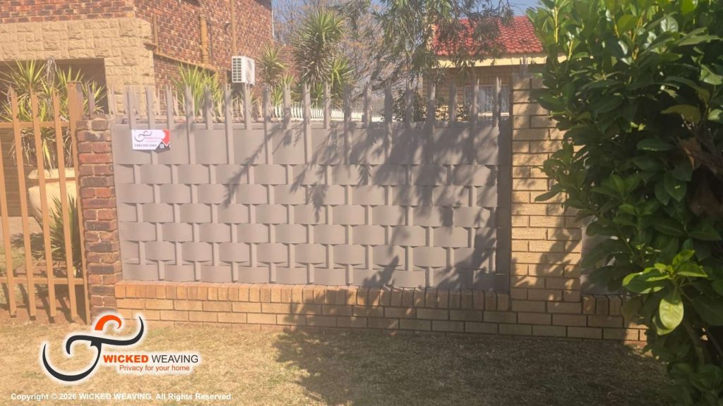 20m Bushveld Palisade Weaving