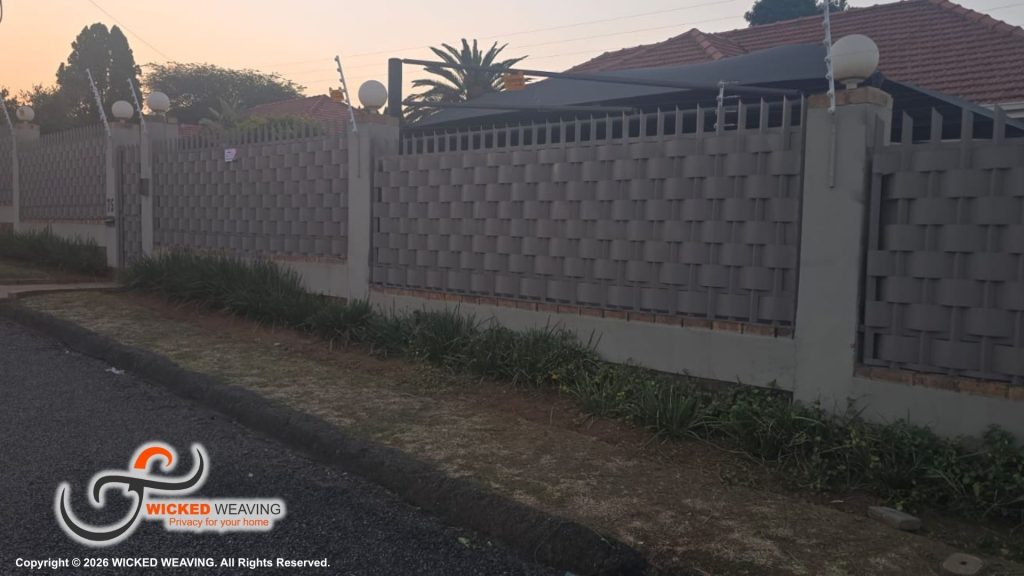 29m Bushveld Palisade Weaving