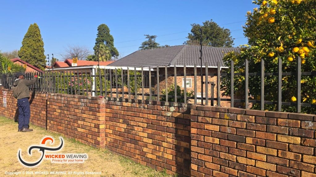 29m Charcoal Palisade Extensions with Weaving - Palisade Weaving Benoni