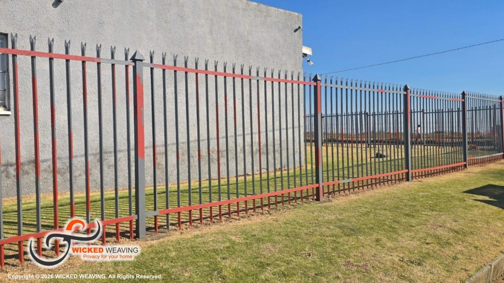 116m Black Palisade Weaving in Breyten, Mpumalanga