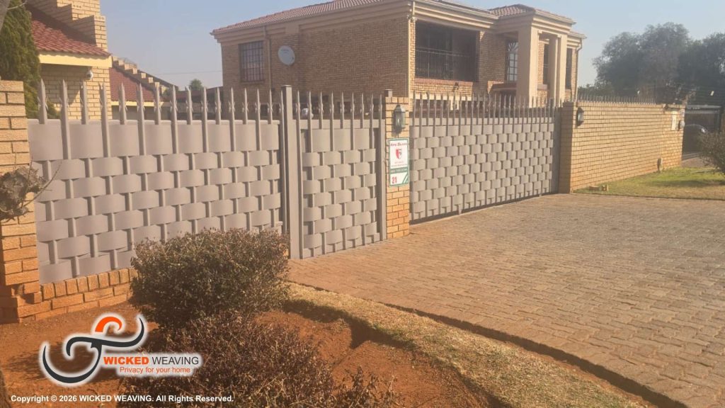 20m Bushveld Palisade Weaving