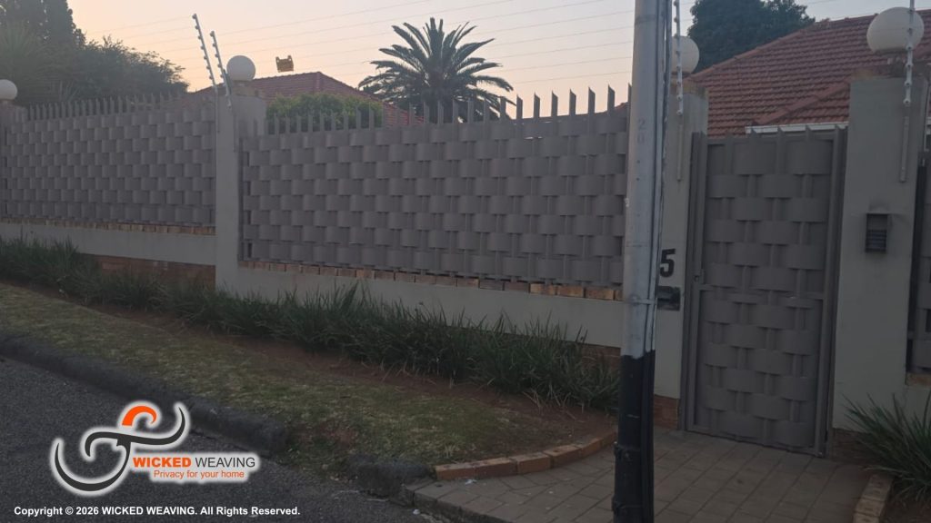 29m Bushveld Palisade Weaving
