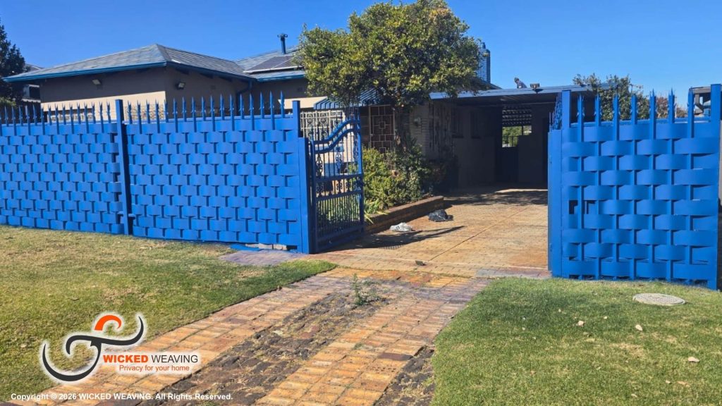 25m Midnight Blue Palisade Weaving Installation Completed in Alberton