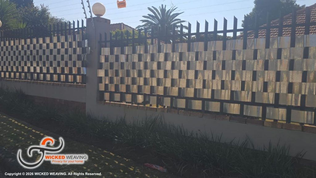 29m Bushveld Palisade Weaving