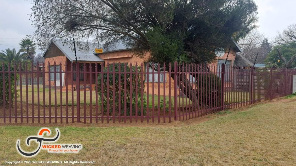 44m Chocolate Palisade Weaving in Springs