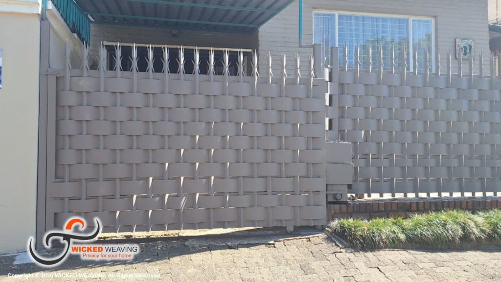 20m Bushveld Palisade Weaving