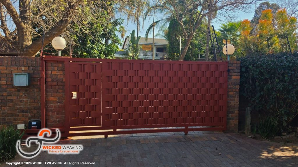 Terracotta Gate Weaving