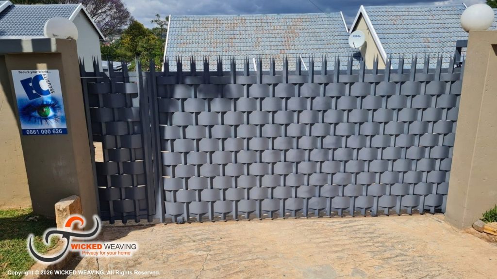 4m Slate Grey Palisade Gate Weaving
