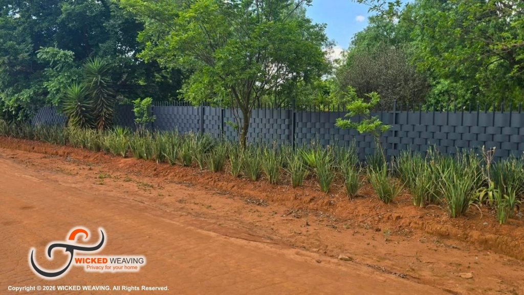 91m Charcoal Palisade Weaving